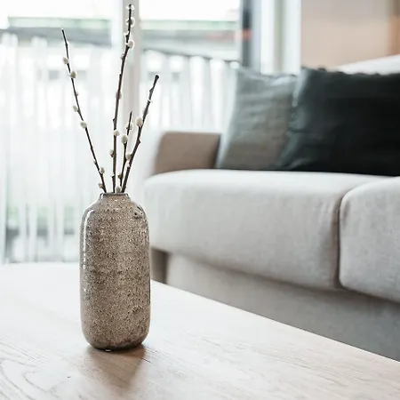 Stylish Retreat In With Parking