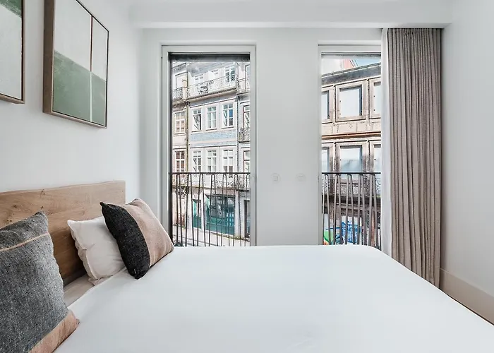 Stylish Retreat In With Parking Porto