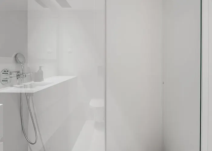 Apartament Stylish Retreat In With Parking Porto