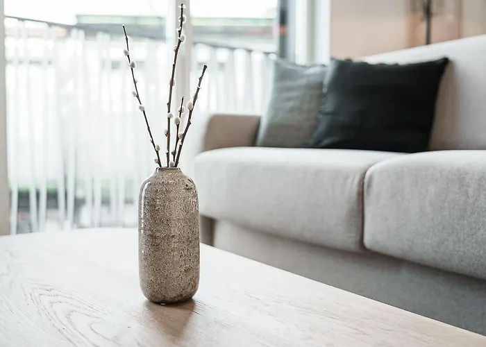 Stylish Retreat In With Parking