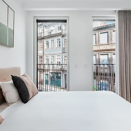 Stylish Retreat In With Parking Porto