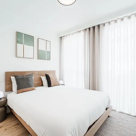 Stylish Retreat In With Parking * Oporto