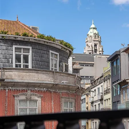 Stylish Retreat In With Parking *