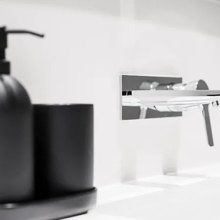 Stylish Retreat In With Parking * Порту