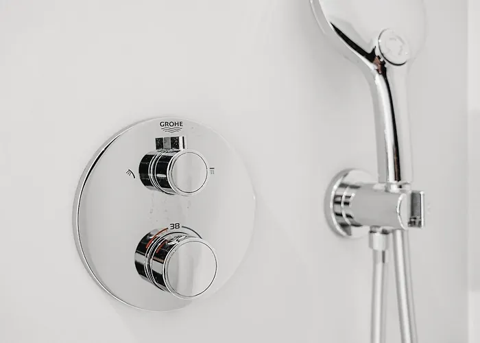 Apartmán Stylish Retreat In With Parking