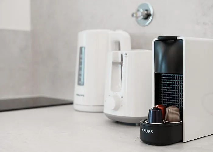 Daire Stylish Retreat In With Parking