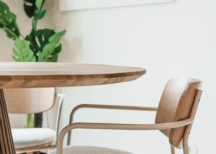 Stylish Retreat In With Parking Porto