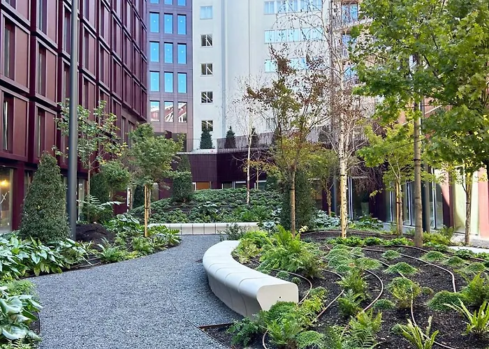 Stylish Retreat In With Parking Porto