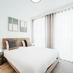 Stylish Retreat In With Parking * Porto