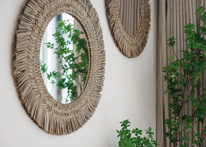 Lejlighed Stylish Retreat In With Parking *